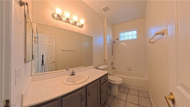 2050 West WARM SPRINGS Road 2921, Henderson, NV 89014