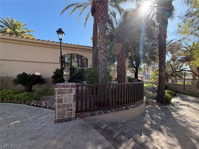 2050 West WARM SPRINGS Road 2921, Henderson, NV 89014