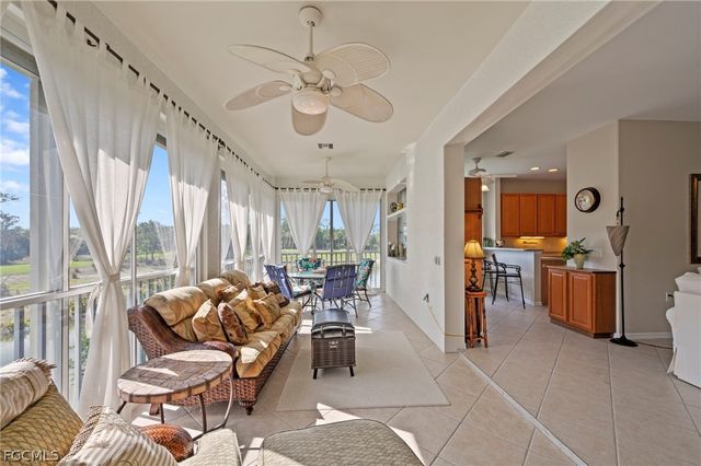 3990 Bishopwood CT W 202, Naples, FL 34114