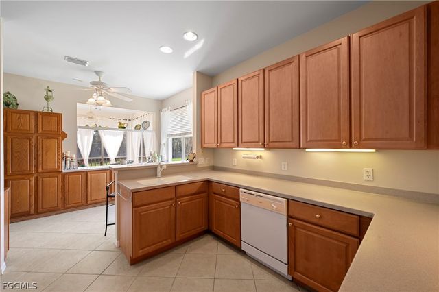 3990 Bishopwood CT W 202, Naples, FL 34114