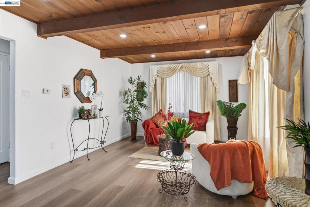 Image 4 of property listing at 4217 Jenkins Way, Richmond, CA 94806