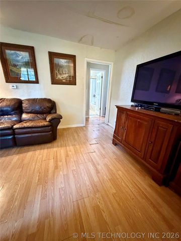 309 S Rogers Avenue, Cleveland, OK 74020