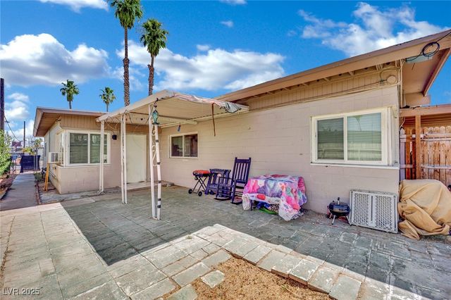 1205 Phillips Avenue, Las Vegas, NV 89104