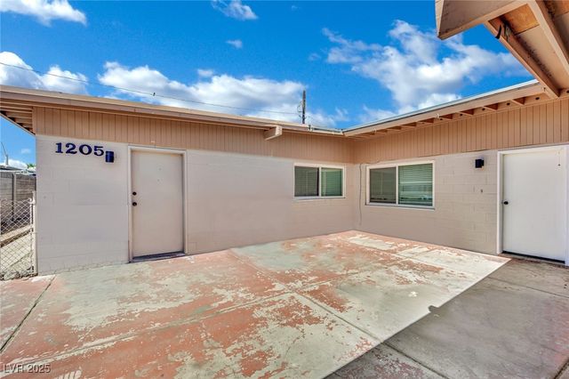 1205 Phillips Avenue, Las Vegas, NV 89104