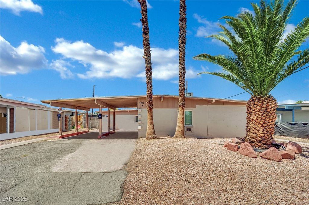 1205 Phillips Avenue, Las Vegas, NV 89104