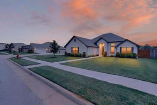 412 Meadows Lane, Chandler, TX 75758