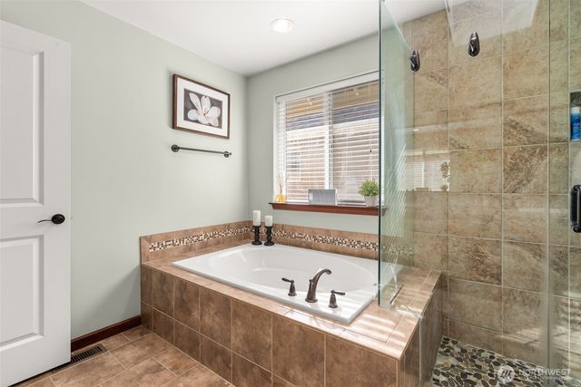 8007 183rd Avenue E, Bonney Lake, WA 98391