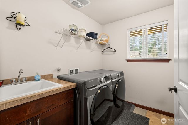 8007 183rd Avenue E, Bonney Lake, WA 98391