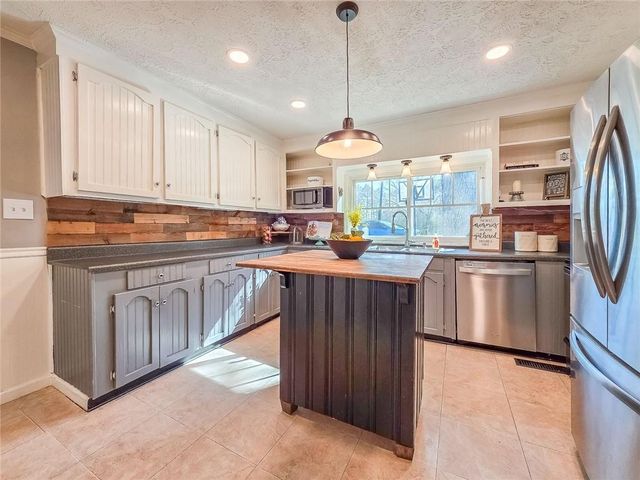 397 Lindsey Chapel Road, Cedartown, GA 30125