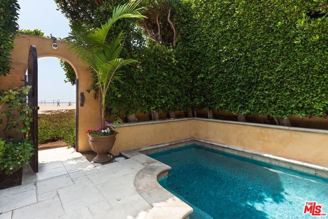 703 Palisades Beach Road, Santa Monica, CA 90402