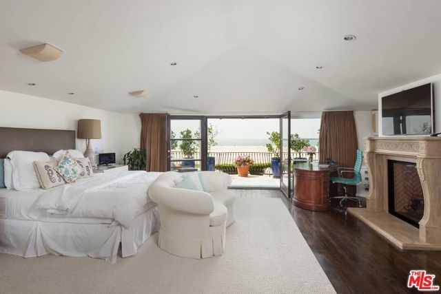 703 Palisades Beach Road, Santa Monica, CA 90402