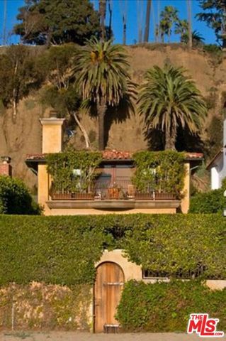 703 Palisades Beach Road, Santa Monica, CA 90402