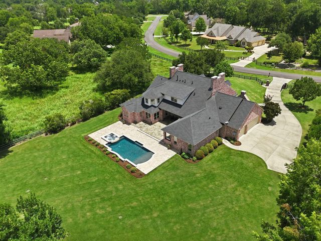 32102 Rolling Woods Trail, Fulshear, TX 77441