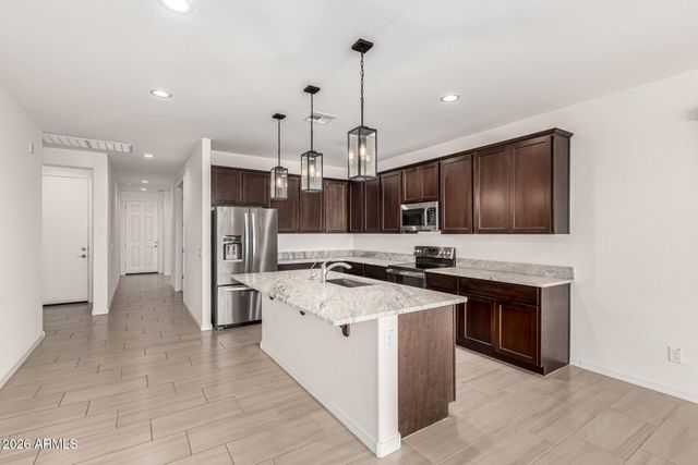 17973 W ASHLEY Drive, Goodyear, AZ 85338