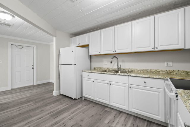 1301 W 25th Street, Riviera Beach, FL 33404