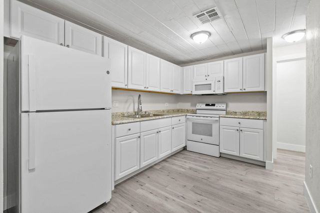 1301 W 25th Street, Riviera Beach, FL 33404