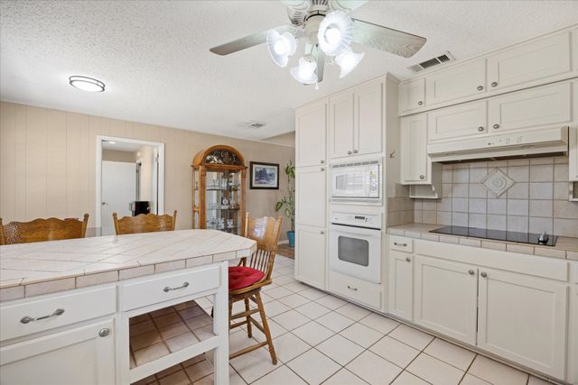 330 Reed Road, Granbury, TX 76049
