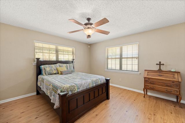 330 Reed Road, Granbury, TX 76049