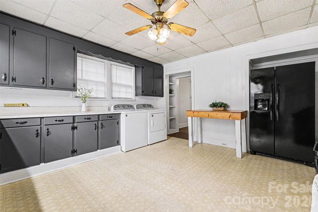 58 Poplar Street, Great Falls, SC 29055