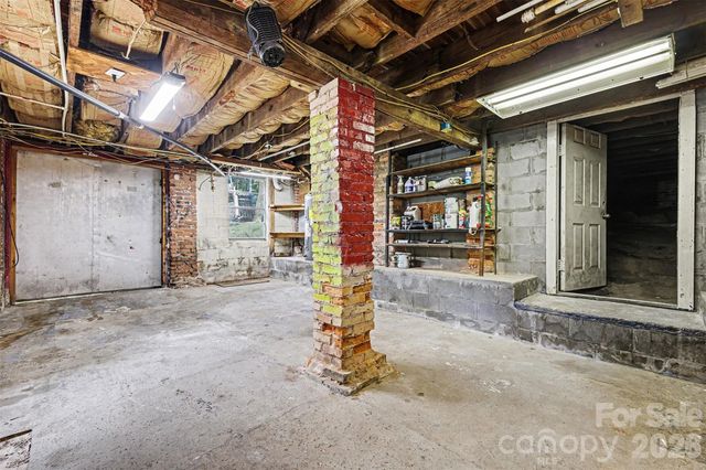 58 Poplar Street, Great Falls, SC 29055