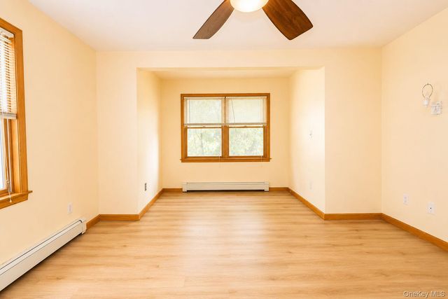 8 Oak Drive, New Windsor, NY 12553