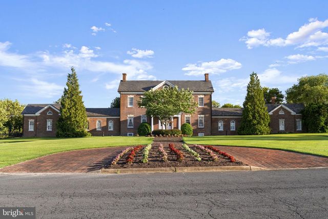 43272 BALTUSROL TER, Ashburn, VA 20147