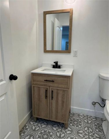 2566 Broadway, Huntington Park, CA 90255