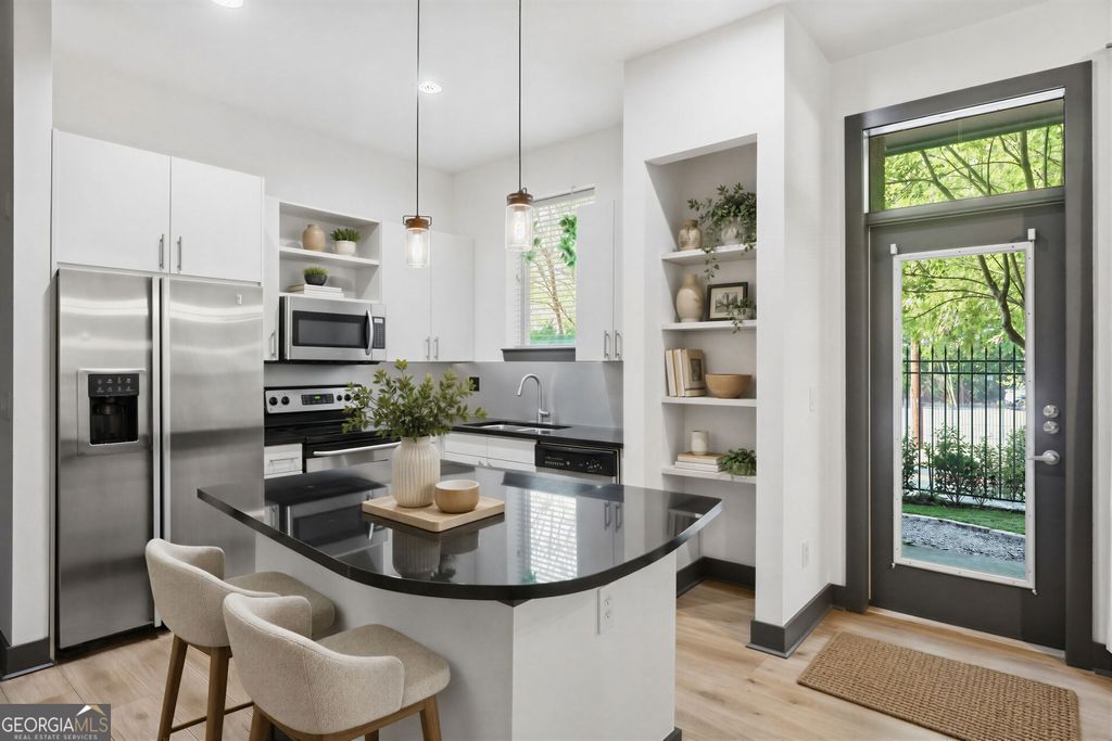 747 Ralph Mcgill Boulevard NE 202, Atlanta, GA 30312 — photo 2