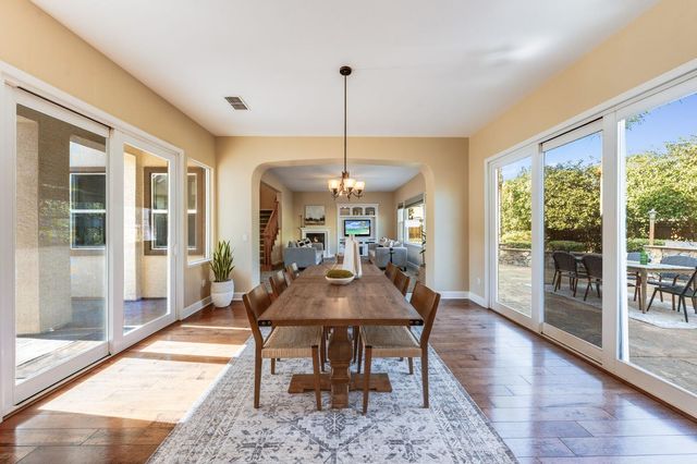 5617 Mariolyn Ct, Elk Grove, CA 95757