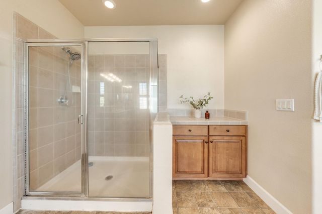 5617 Mariolyn Ct, Elk Grove, CA 95757
