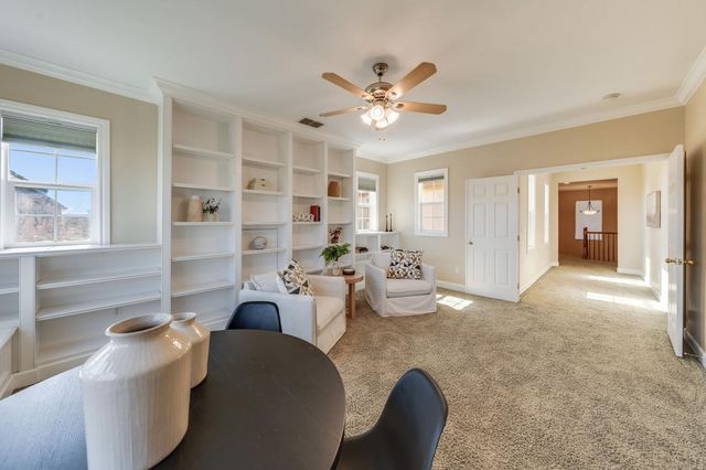 5617 Mariolyn Ct, Elk Grove, CA 95757