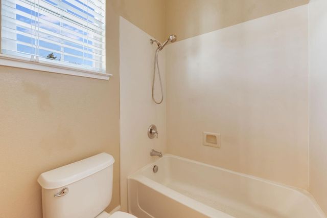 5617 Mariolyn Ct, Elk Grove, CA 95757