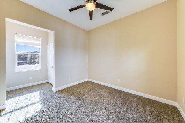 5617 Mariolyn Ct, Elk Grove, CA 95757