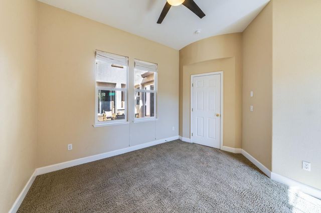 5617 Mariolyn Ct, Elk Grove, CA 95757