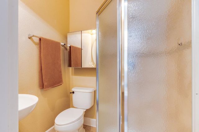 5617 Mariolyn Ct, Elk Grove, CA 95757