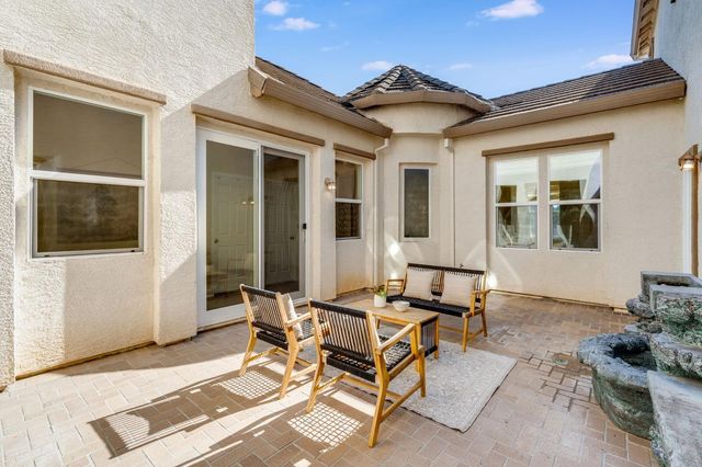 5617 Mariolyn Ct, Elk Grove, CA 95757