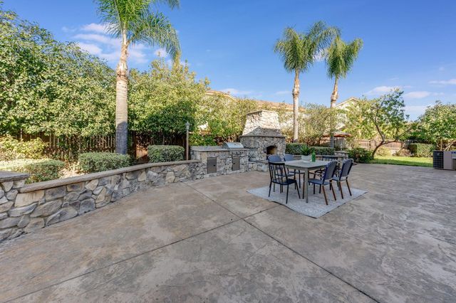 5617 Mariolyn Ct, Elk Grove, CA 95757