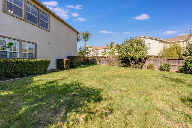 5617 Mariolyn Ct, Elk Grove, CA 95757