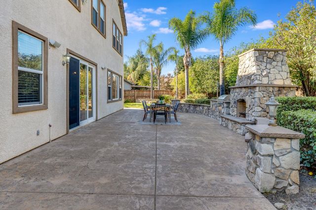 5617 Mariolyn Ct, Elk Grove, CA 95757