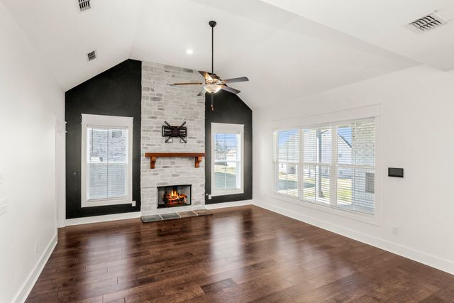 1222 Emmie Reece Dr, Smyrna, TN 37167