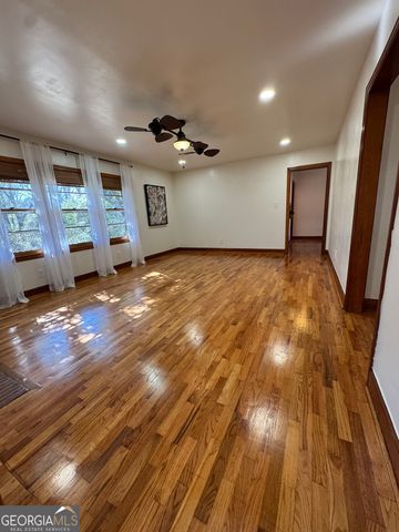 410 Sunset Circle, Forsyth, GA 31029