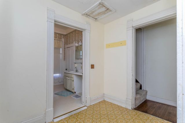 447 S COLLIER ST, Centralia, MO 65240