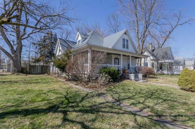 447 S COLLIER ST, Centralia, MO 65240