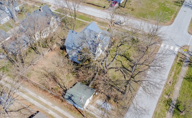 447 S COLLIER ST, Centralia, MO 65240