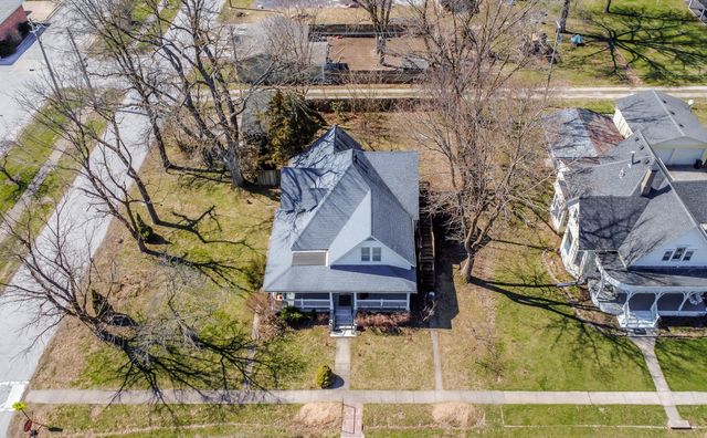 447 S COLLIER ST, Centralia, MO 65240