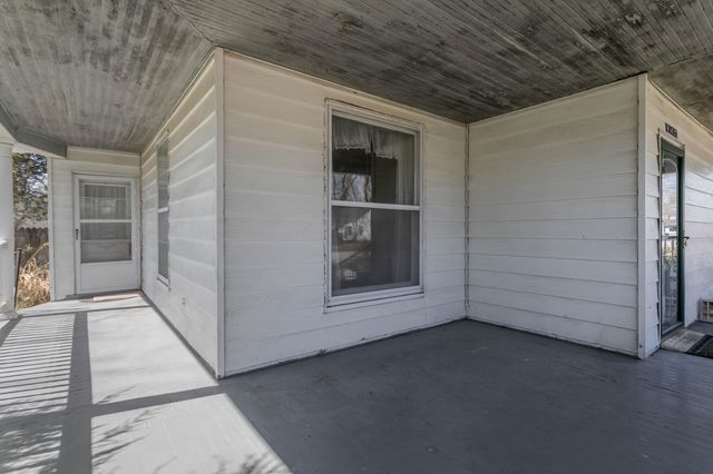 447 S COLLIER ST, Centralia, MO 65240