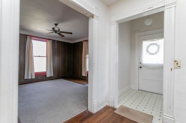 447 S COLLIER ST, Centralia, MO 65240