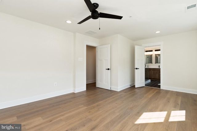19507 FISHER AVE, Poolesville, MD 20837