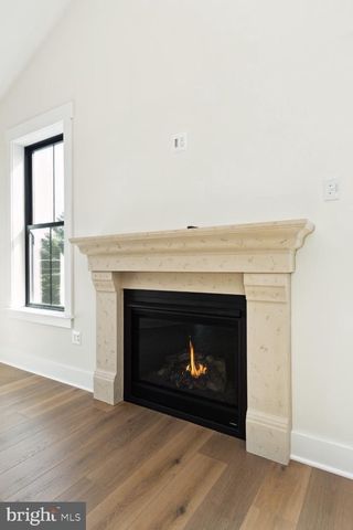 19507 FISHER AVE, Poolesville, MD 20837