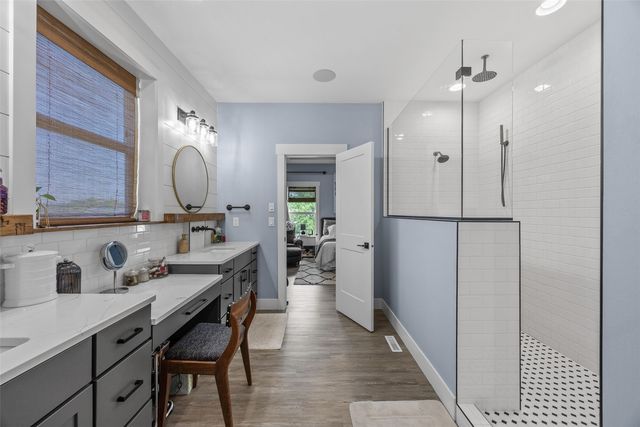 6310 River Parkway NE, Cedar Rapids, IA 52411